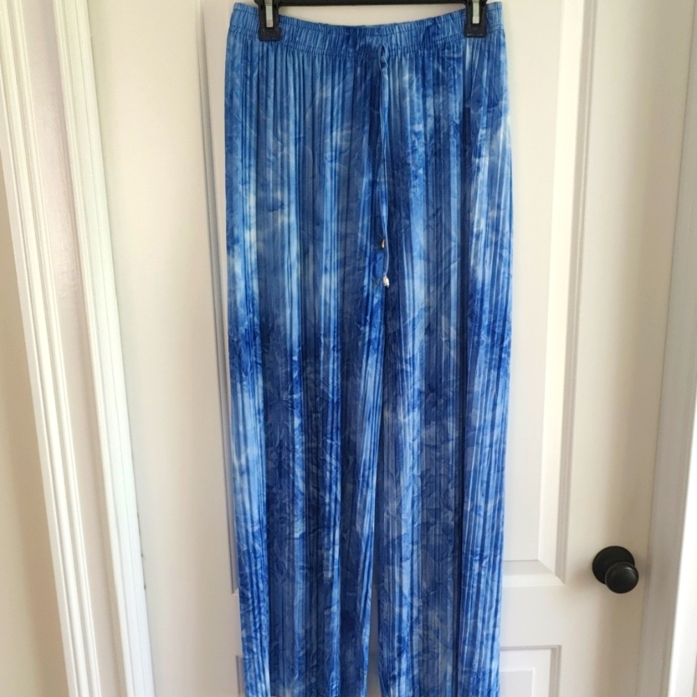 Blue Tie-Dye Pleated Pants